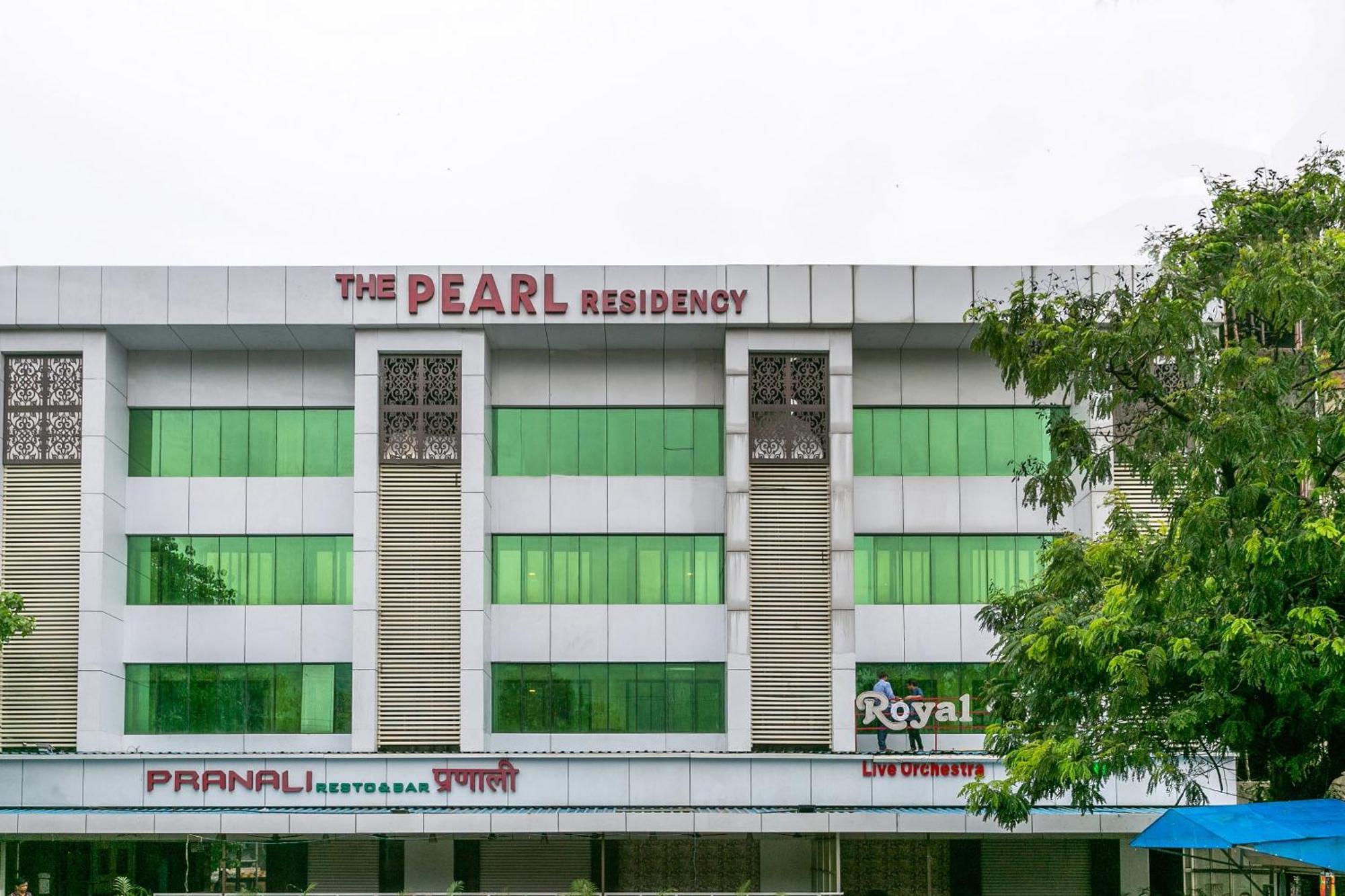 Collection O Hotel Pearl Residency Taloje Budrukh Exteriér fotografie
